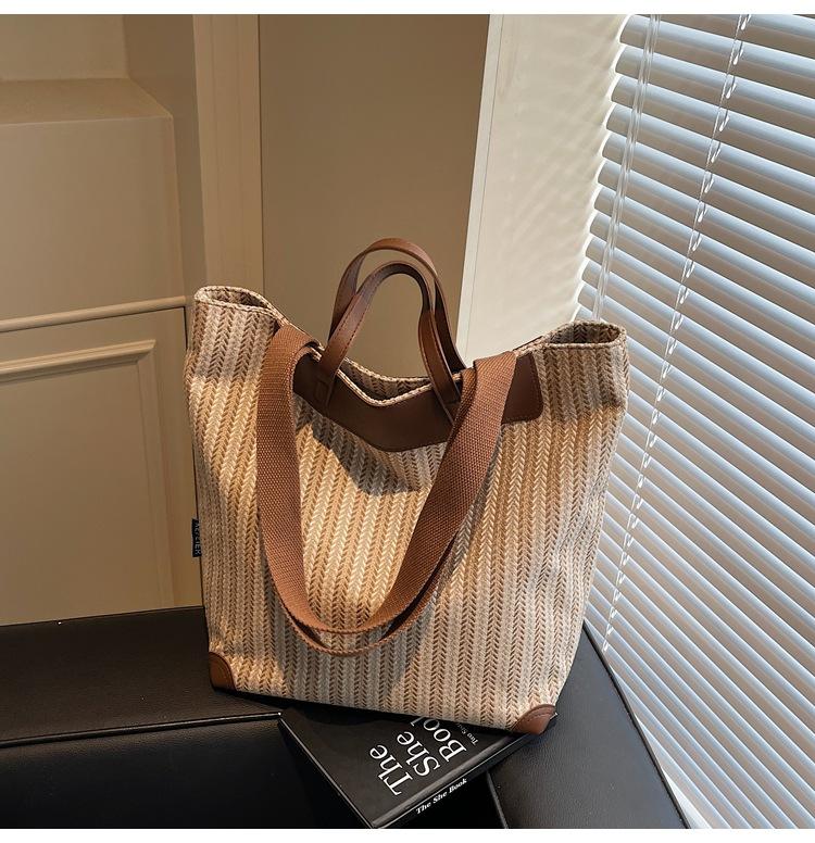Large Capacity Woven Women's Bag New Fashion Temperament Shoulder Handbag Casual Tote Bag Fashion