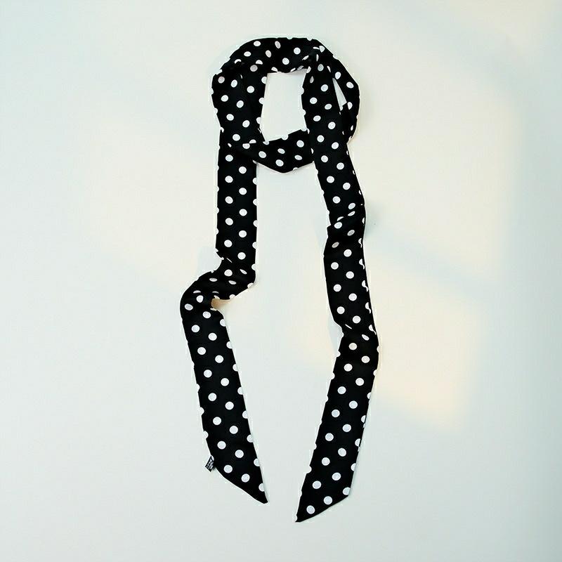 French Black and White Polka Dot Thin and Narrow Strip Necklace Tie Neck High-end Hanging Neck Fashion High-end Silk Scarf Temperament Necklace