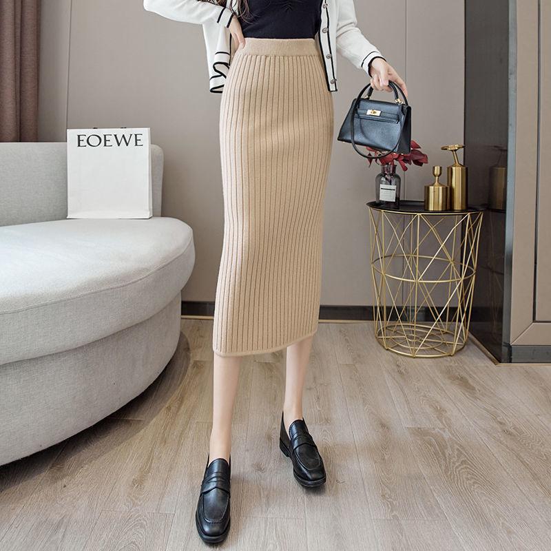 Осенне-зимняя трикотажная юбка средней длины для женщин с толстыми вогнутыми полосками Прямая юбка, облегающая ногу Юбка с разрезом средней длины