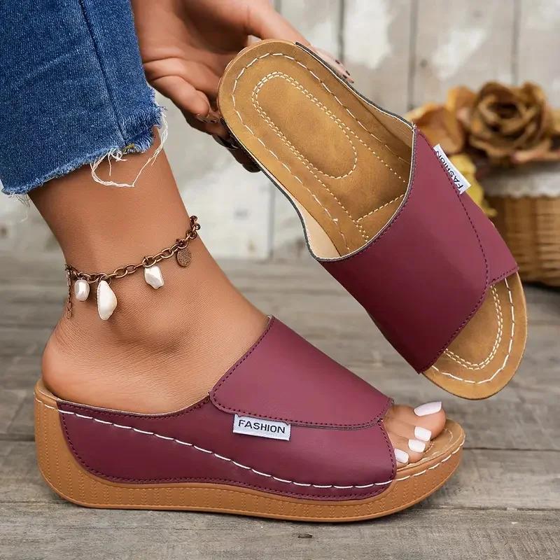 Fashion 2025 Women Slippers Comfortable Luxury Slippers Footwear Casual Summer Anti-slip Women Shoes Heeled Wedges Sandals Slides Women
