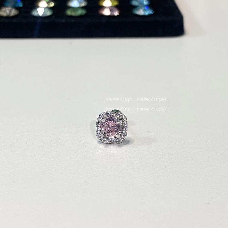 Серьги-гвоздики в форме кубического сахара с разноцветным цирконием из титановой стали