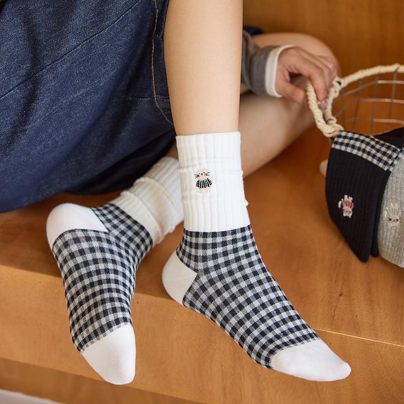Kitten Embroidery Cartoon Plaid Mid-Calf Women's Socks - Preppy Style Japanese Checkered Stripes for Autumn/Winter