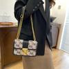 Popular Niche Letter Chain Small Square Bag Women's 2025 New Casual Versatile Shoulder Underarm Bag Commuter Messenger Bag