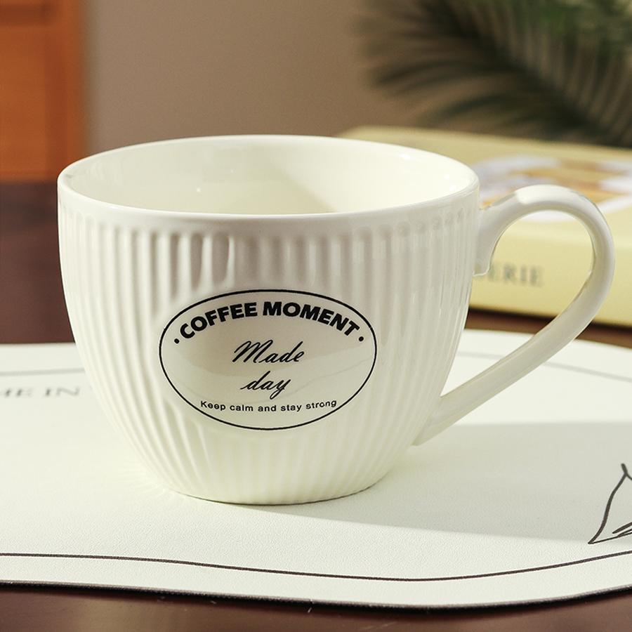 Керамическая чаша/кружка большой вместимости 700 мл с крышкой и ложкой, с винтажной текстурой; подходит для супа, кофе или лапши быстрого приготовления.