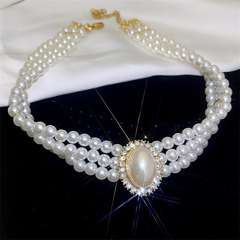 French Retro Small Fragrance Three-Layer Pearl Necklace Flash Diamond Pearl Wedding Dress Clavicle Chain For Women Neck
