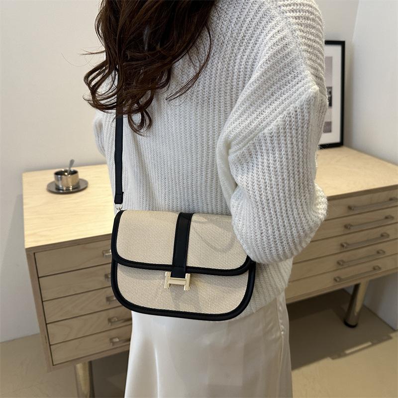 High-value Crossbody Bag Three-dimensional Casual and Fashionable Casual New Style Fashion Color Block Saddle Bag