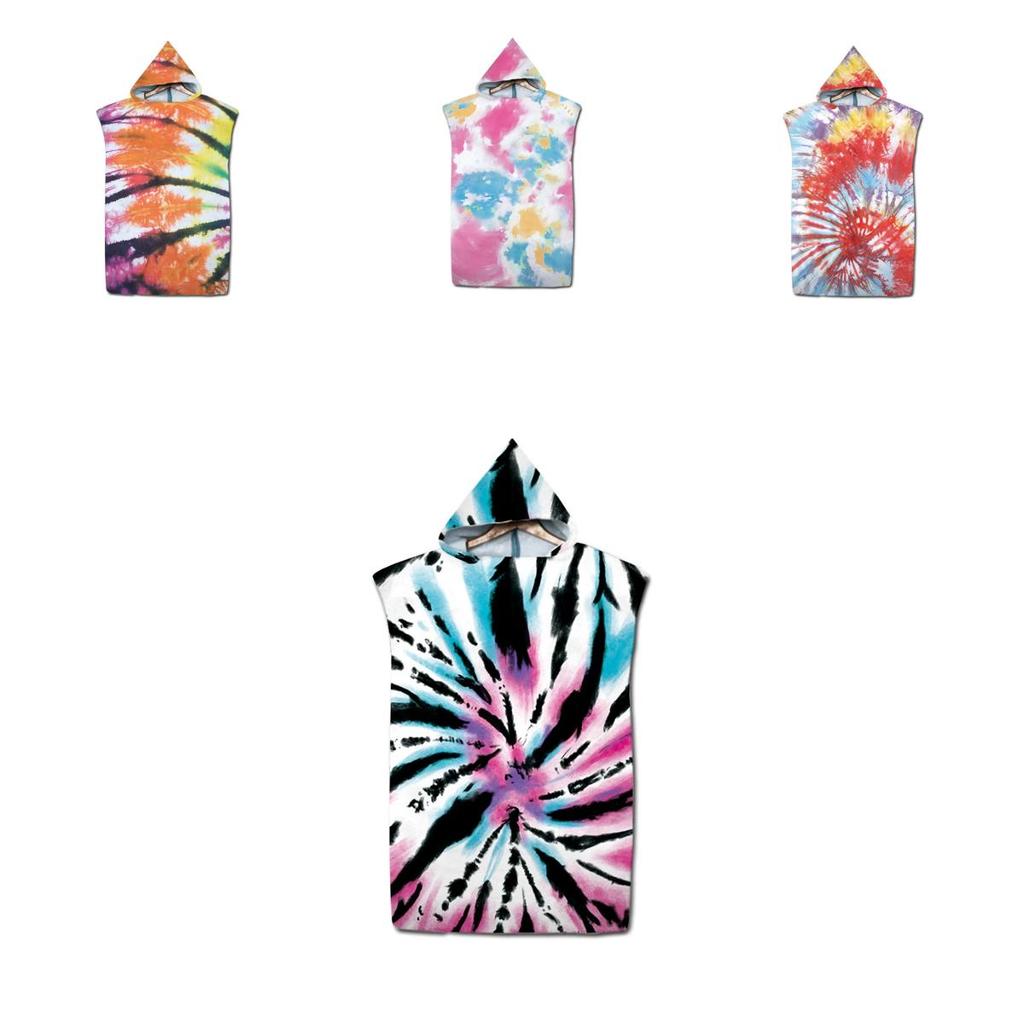 Стильный пончо-полотенце с узором для пловцов и отдыхающих на пляже