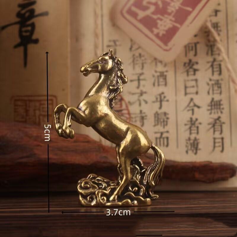 Латунная лошадь наступает на монеты, счастливая статуя, фэн-шуй, настольный орнамент, зодиакальные фигурки животных, миниатюры, коллекции поделок из чистой меди