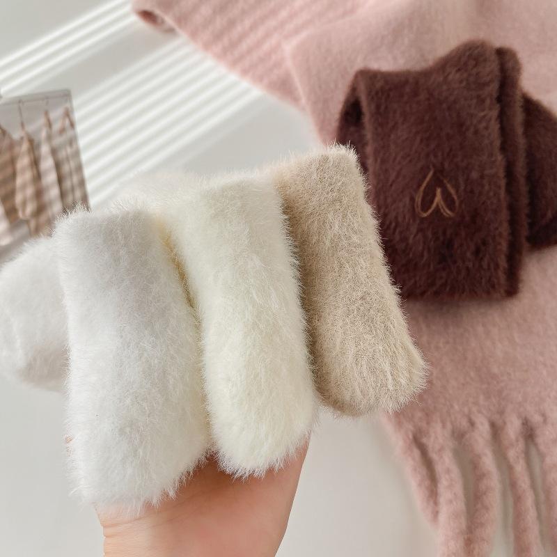 Носки с вышивкой Love Nork, женские зимние носки средней длины, толстые плюшевые носки Sweet Sleeping Floor Confinity Socks