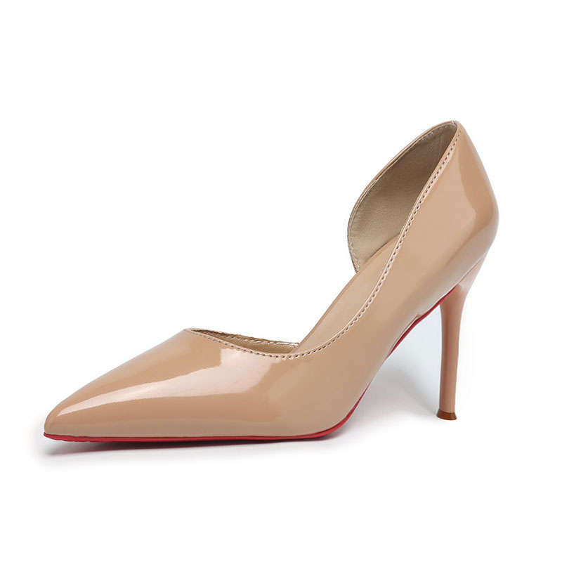 Стильные черные туфли на высоком каблуке, тонкий каблук, открытая сбоку острая носочная часть, платье с неглубоким вырезом, простые и универсальные из лакированной кожи, весна и лето с красной подошвой