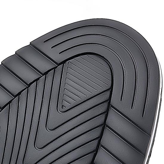 Men's Patent Leather Business Leather Shoes with Toe Tips, Slim Fitting Leather Shoes for Men's Fashionable Leather Shoes