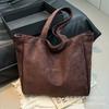 Ретро сумка большой вместимости для通勤, женская 2025 новая, повседневная простая наплечная сумка, осенне-зимняя портативная сумка-тоут