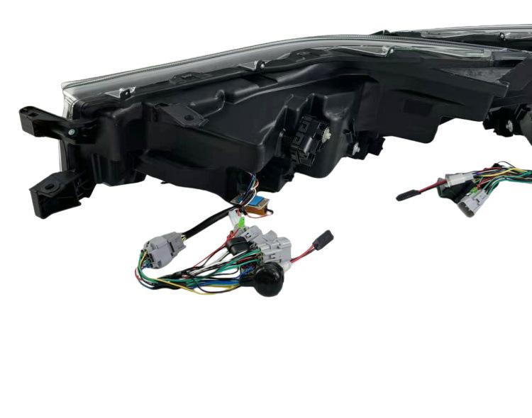 Фары Toyota Hilux REVO/ROCCO 2020-2022