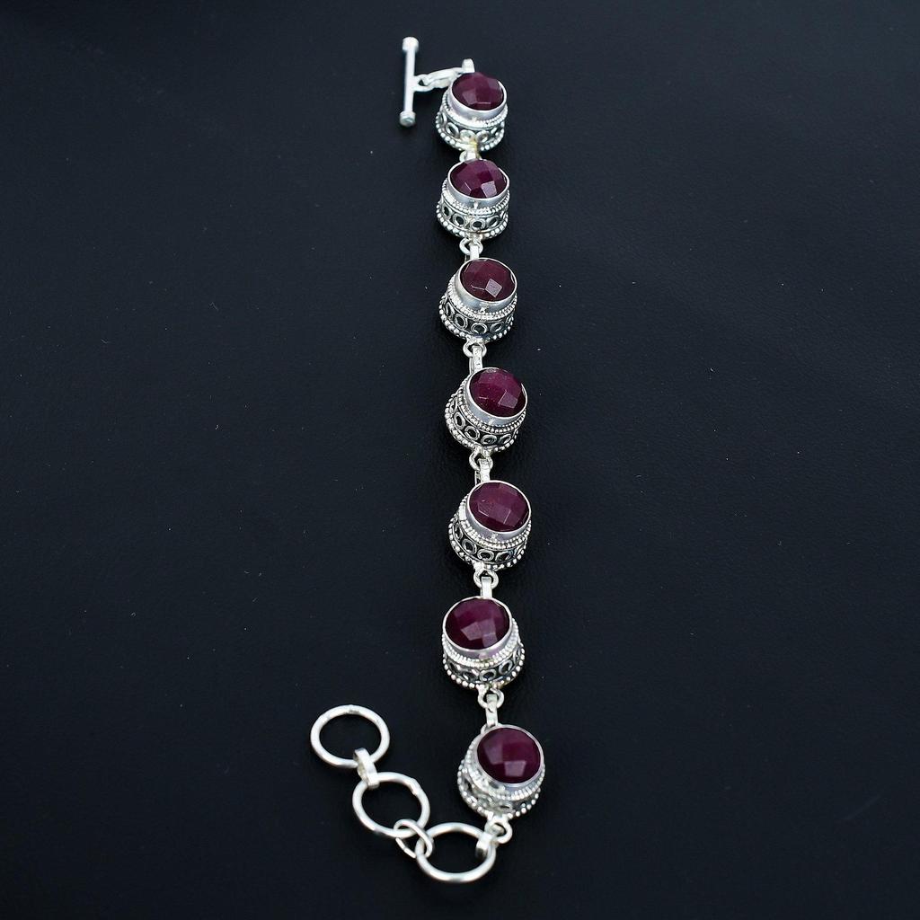 Красивый рубиновый браслет Браслет из стерлингового серебра 925 пробы Браслет с регулируемой цепочкой Браслет ручной работы в стиле бохо Ювелирные изделия с рубином Подарки на помолвку