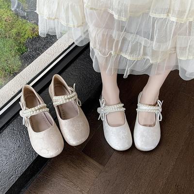 Французские красивые весенне-осенние туфли Мэри Джейн, одна туфля и две женские 2025 новый колледжский стиль с ремешком с жемчугом