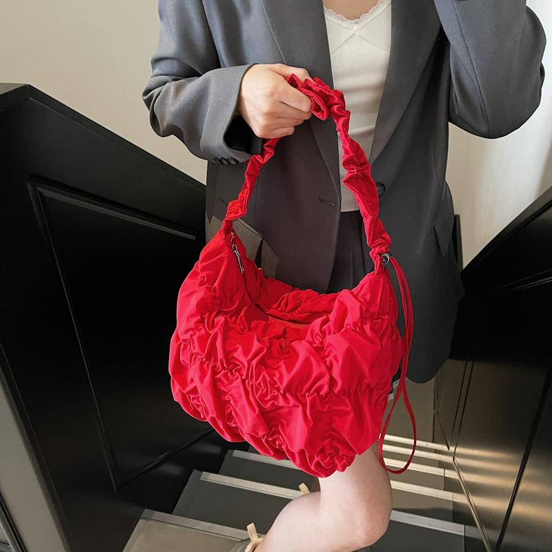 Sense of Luxury High Quality Wrinkles Cloth Shoulder Bags Solid Zipper Popularity Personality Crossbody Bags for Women 2025 New