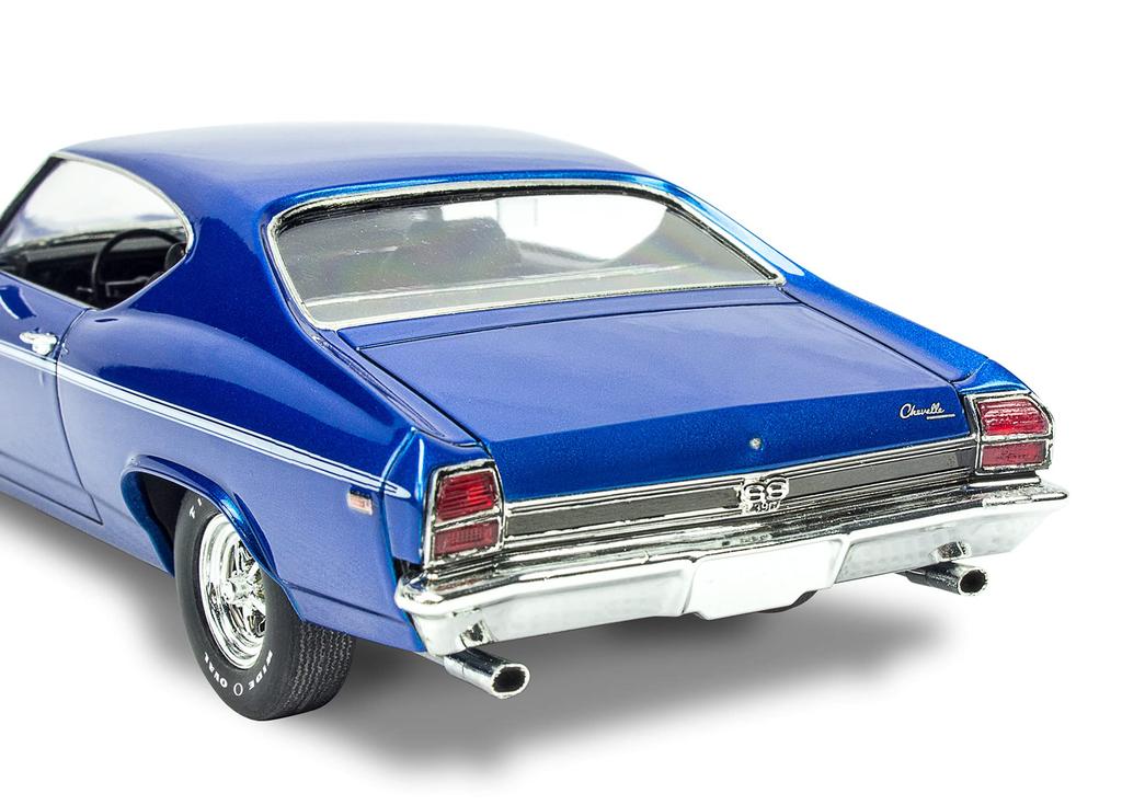 American Level 69 Chevelle SS 396 Plastic Model 14492 1/25