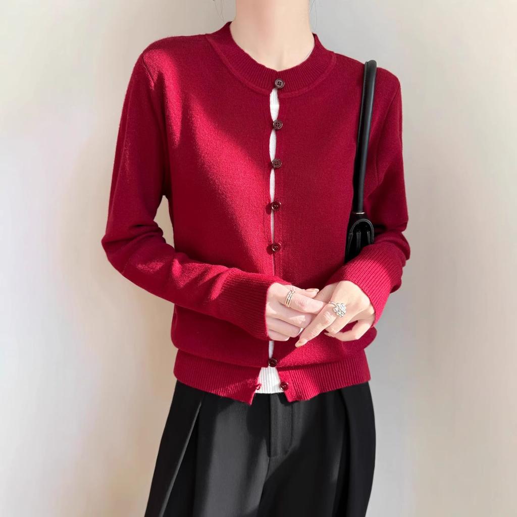 Новый нежный и непринужденный топ для женщин на начало весны с вязаным базовым кардиганом