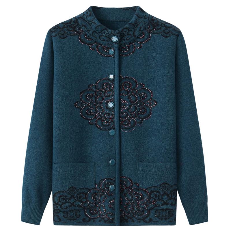 Бабушкин вязаный кардиган: Уютный бархатный свитер на весну, осень и зиму