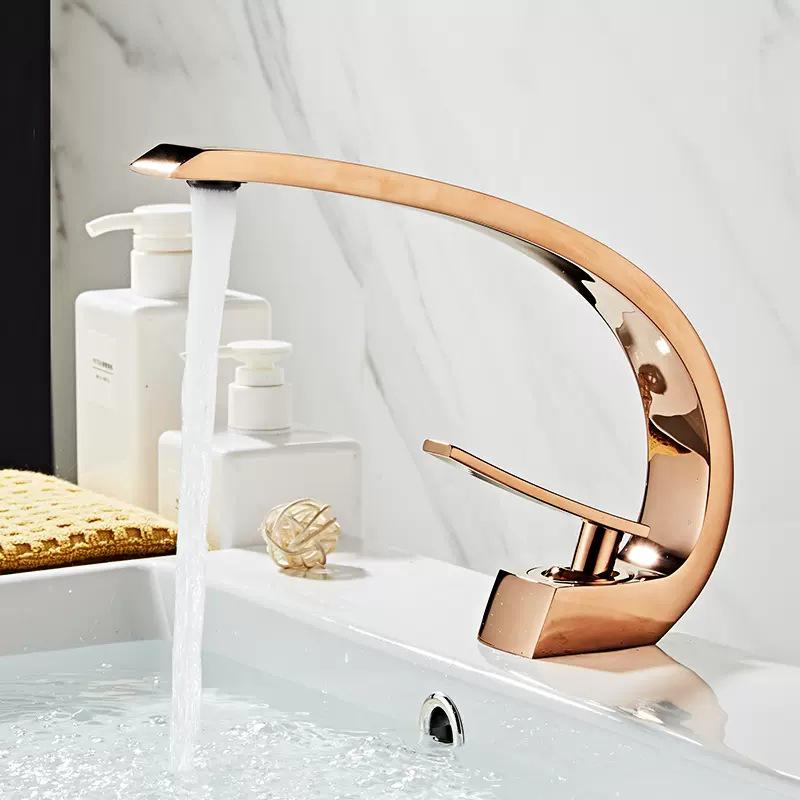 Цвет оружейного металла Латунный смеситель для раковины в ванной с краном горячей и холодной воды для умывальников и столешниц.