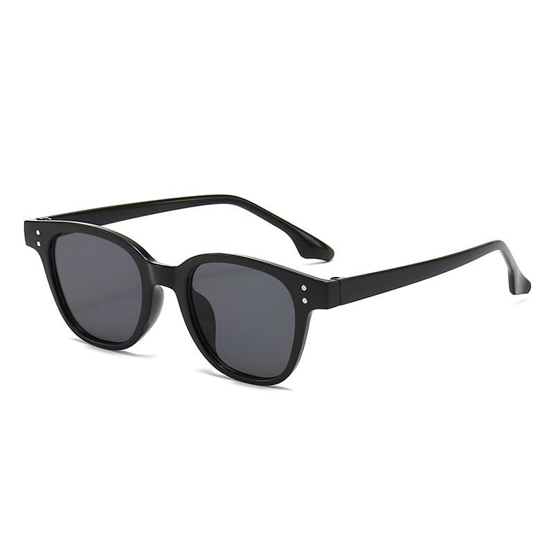 New Sweet And Edgy Cat-Eye Sunglasses Are Suitable For Daily Casual Outfits And Can Also Add Exquisite Details To Your Look 5337