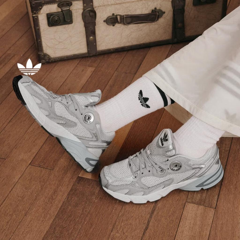 Adidas Сочетающиеся шапка и обувь JENNIE ASTIR Спортивная обувь на толстой подошве Adidas Узор с клевером GZ3569