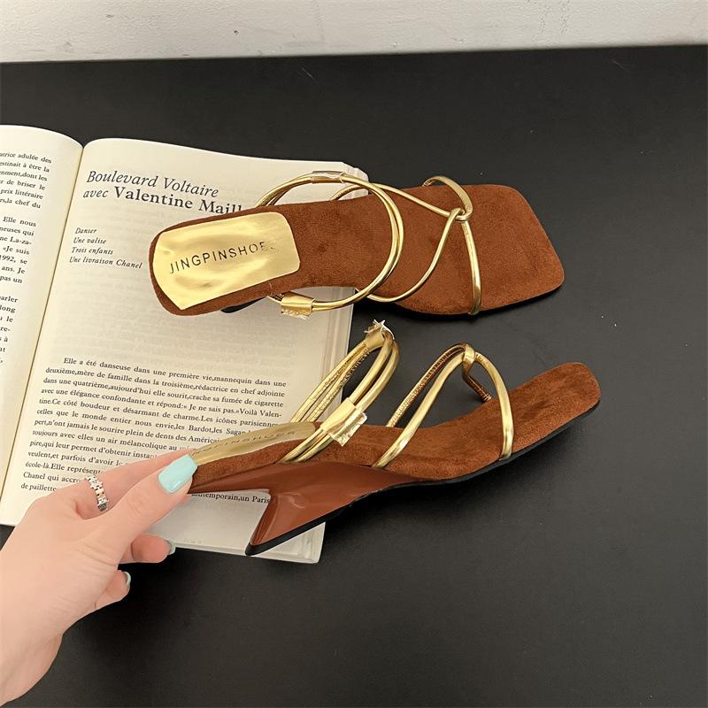 Broken Heel Niche Thin Belt Cool Slippers Fairy Shoes 2025 New Summer Wear High Heels Sandals