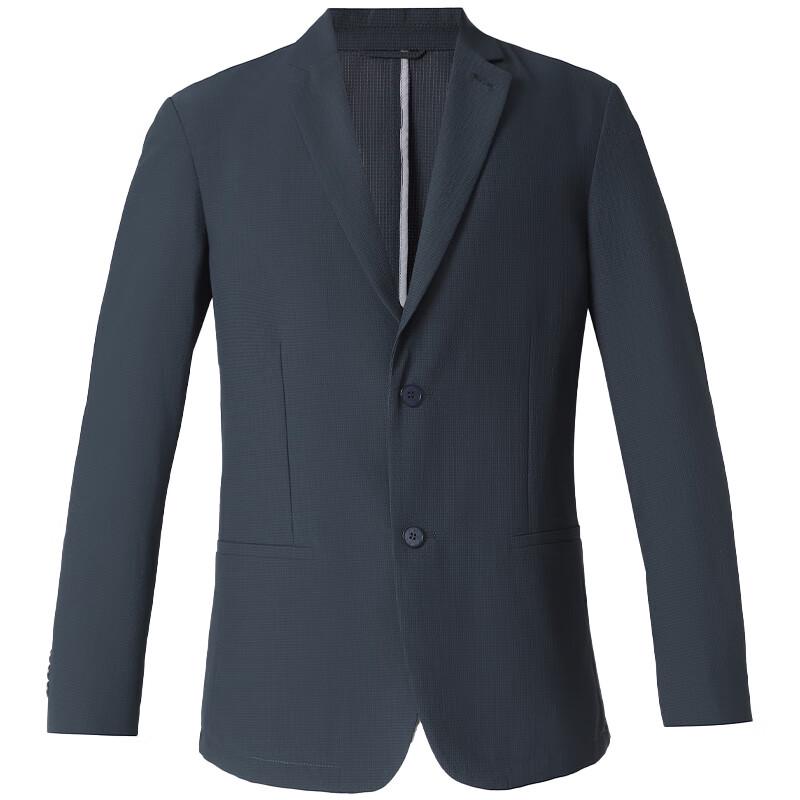 Мужской пиджак в стиле business casual с лацканами