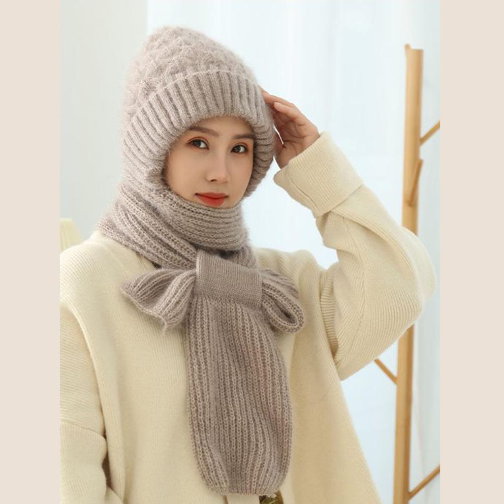 One Piece Hat Scarf Windproof Winter Knitting Thick Warm Ear Guard Hat for Woman Girs Winter Outdoor Use