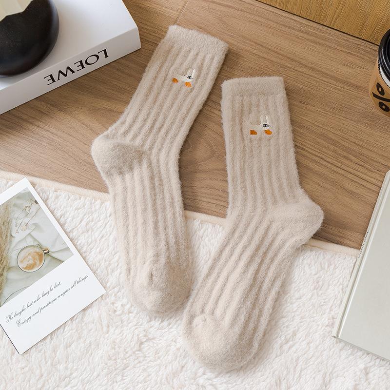 Female Winter Thickened Embroidery Warm Solid Color Vertical Bar Floor Sleeping Tube Socks