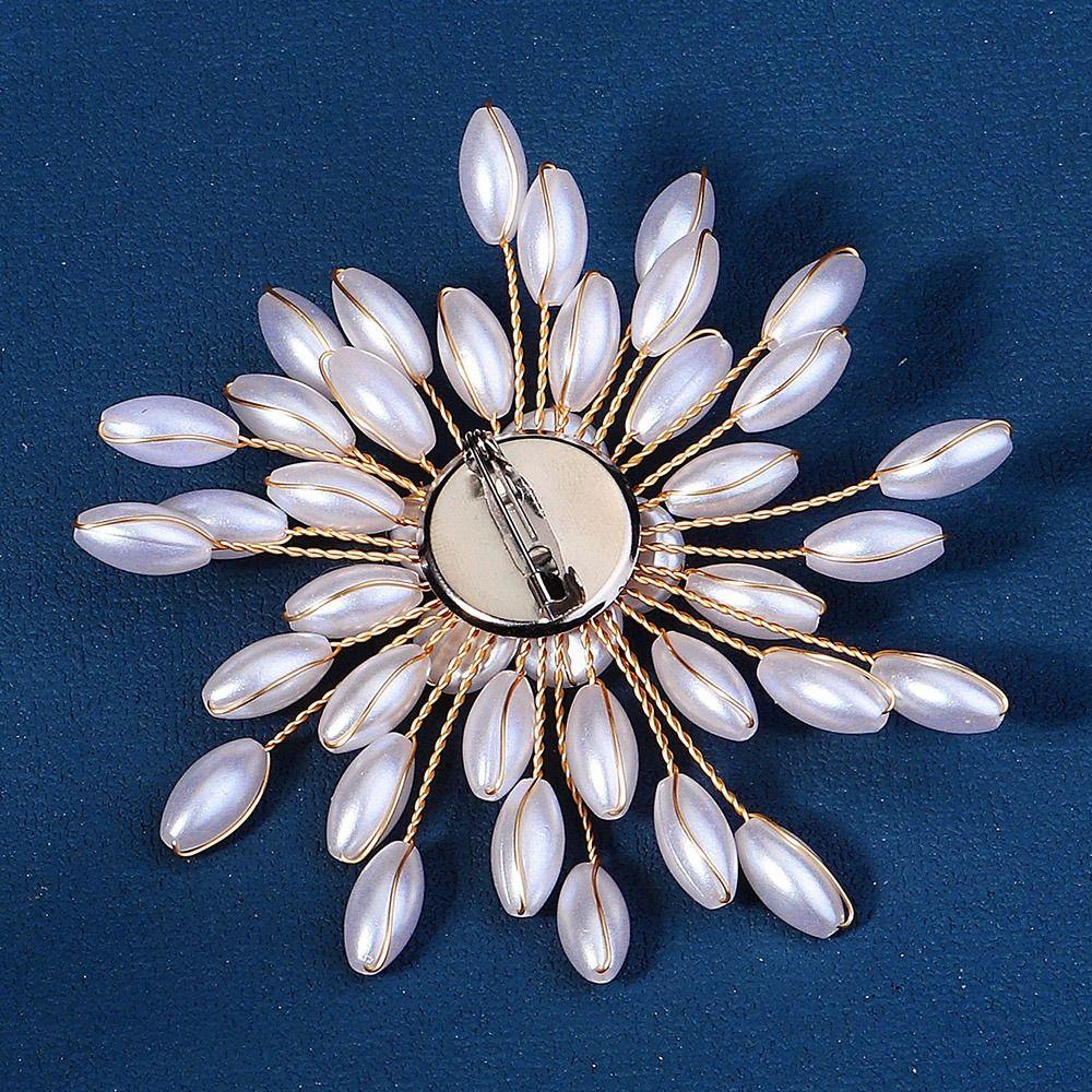 Korean Style Pearls Badge Elegant Luxury Sense Brooch Clothes Accessories Suit Collar Pin Women
