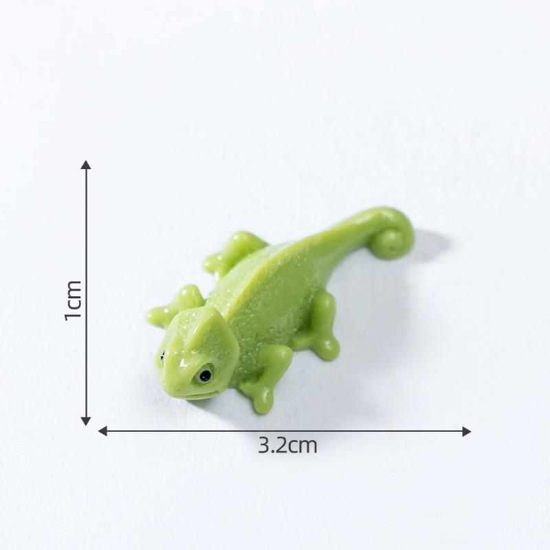 10Pcs Adorable Mini Resin Axolotl Figurines Miniature Decor for Car Dashboard Office Desk Home Party Decor