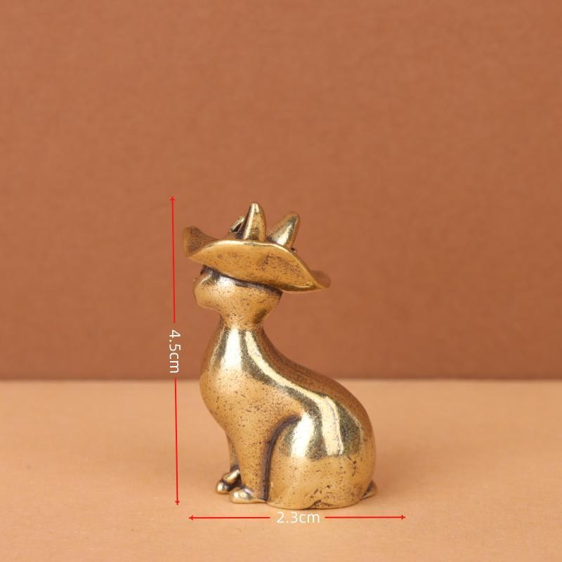 Сплошная латунная фигурка кошки Милый дизайн с шляпой и бантом Мини-аксессуар для стола для дома и офиса Украшение для рабочего стола Подарок
