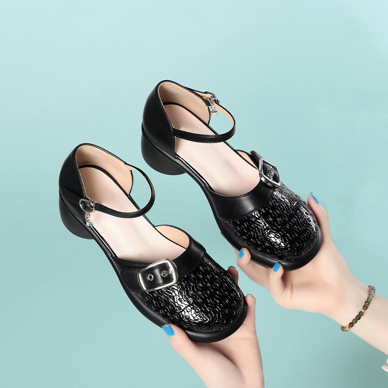 4cm Vintage Round Head Breathable Cutout Buckle Hole Shoes Summer Platform Sandals 2025 Med Block Heels Leather Sandals Office