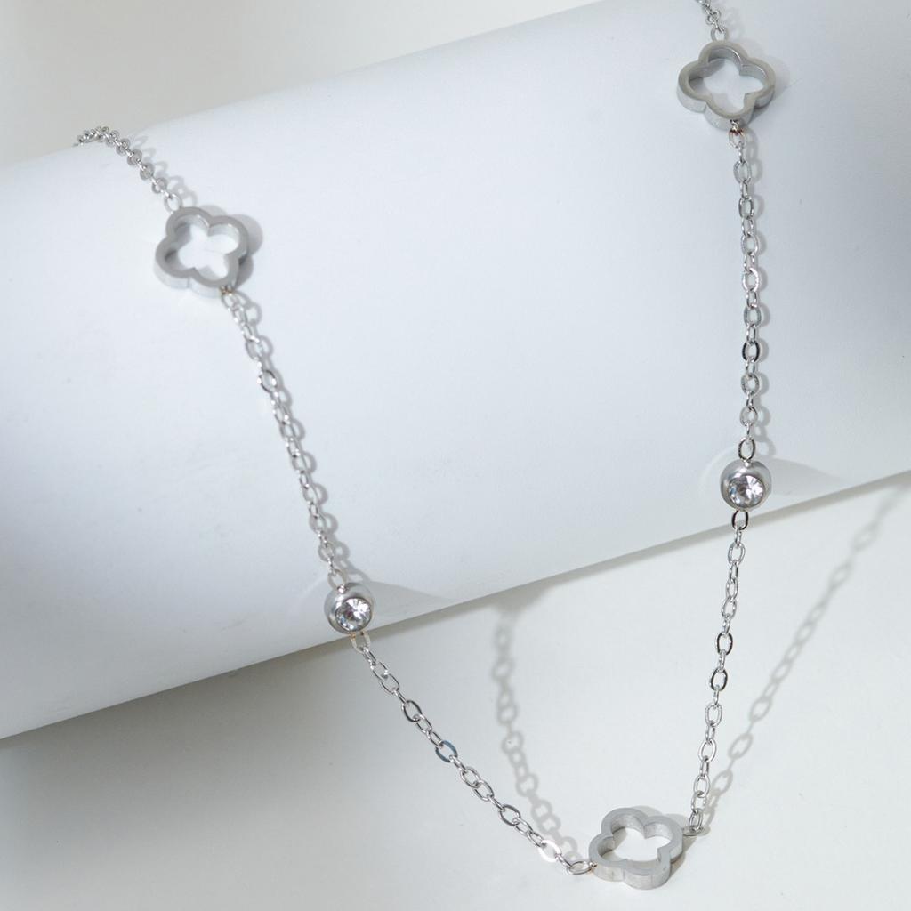 Модный, простой и элегантный набор браслет и колье с клевером. Идеально подходит для повседневной носки и всех случаев. Украшения с клевером