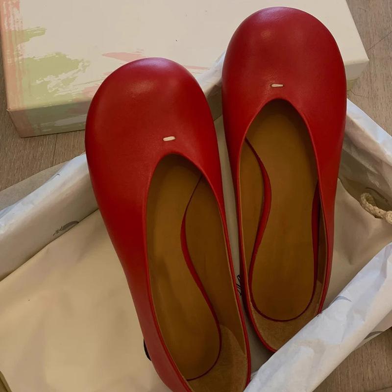 Big Head Shoes Women's 2024 Minimalist Retro Small Red Shoes Flat-soled Grandma Shoes Inner Height Increase Single Shoe Tide