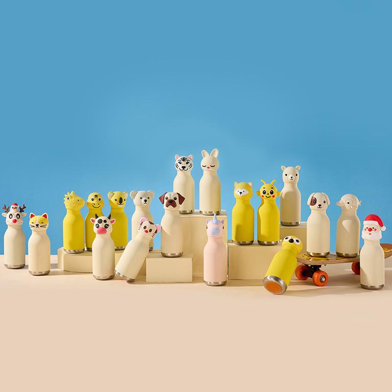 Детский термокружка объемом 450 мл с креативным дизайном в виде животных и крышкой в виде головы животного.