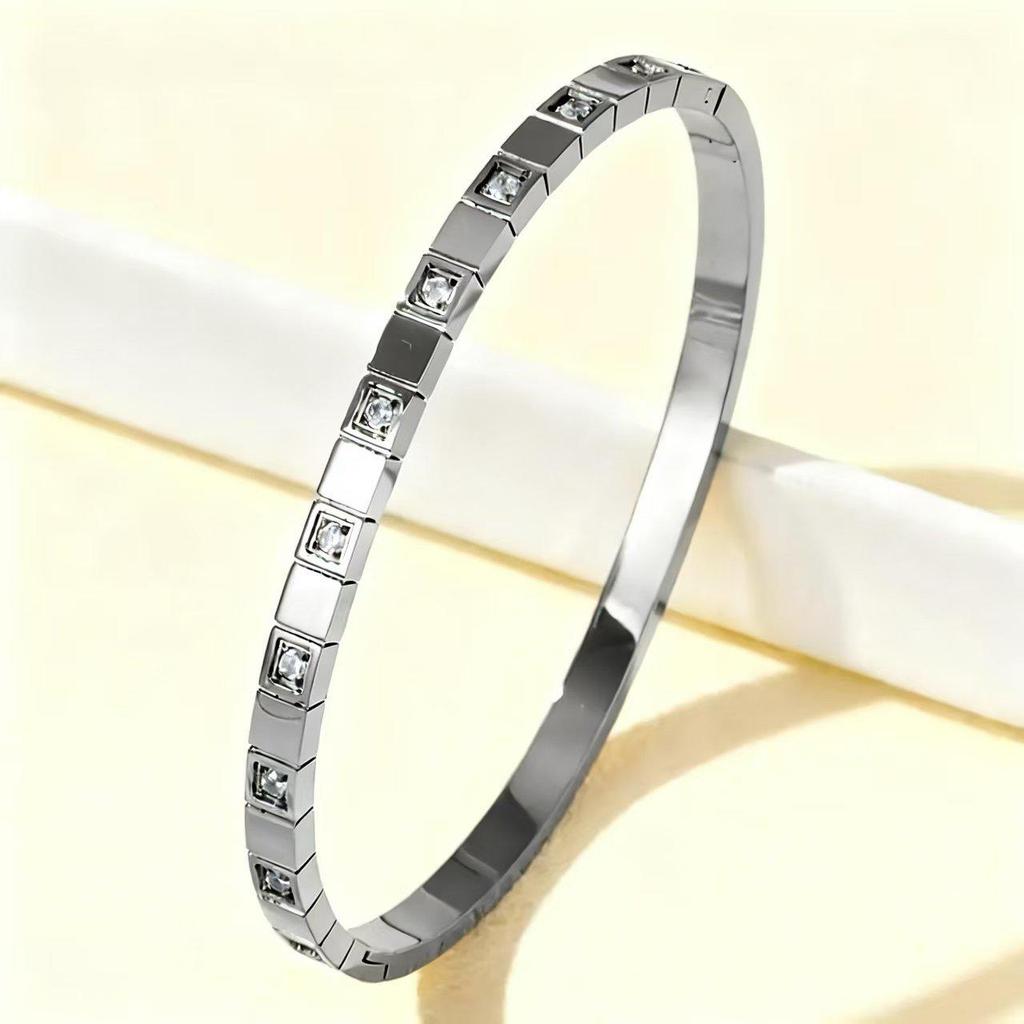 Elegant Roman Numeral Intertwined Titanium Steel Bracelet for Women - Diamond Inlaid, Double Layer, Colorfast Jewelry