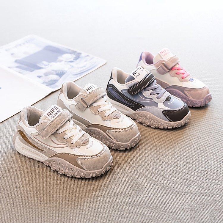 Girls' Sports Shoes 2025 Spring and Autumn New Children's Soft Baseplate Shoes Boys' Light Casual Shoes Medium and Older Children's Forrest Gump Shoes