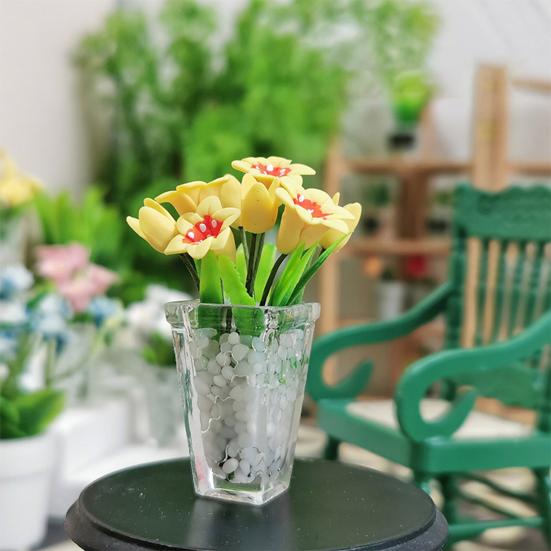 Миниатюрная игрушка-лилия в горшке, реалистичная смола, мини-ваза для цветов, модель, фигурка, сделай сам, реквизит для фотосессии, 1/12, аксессуары для украшения кукольного домика