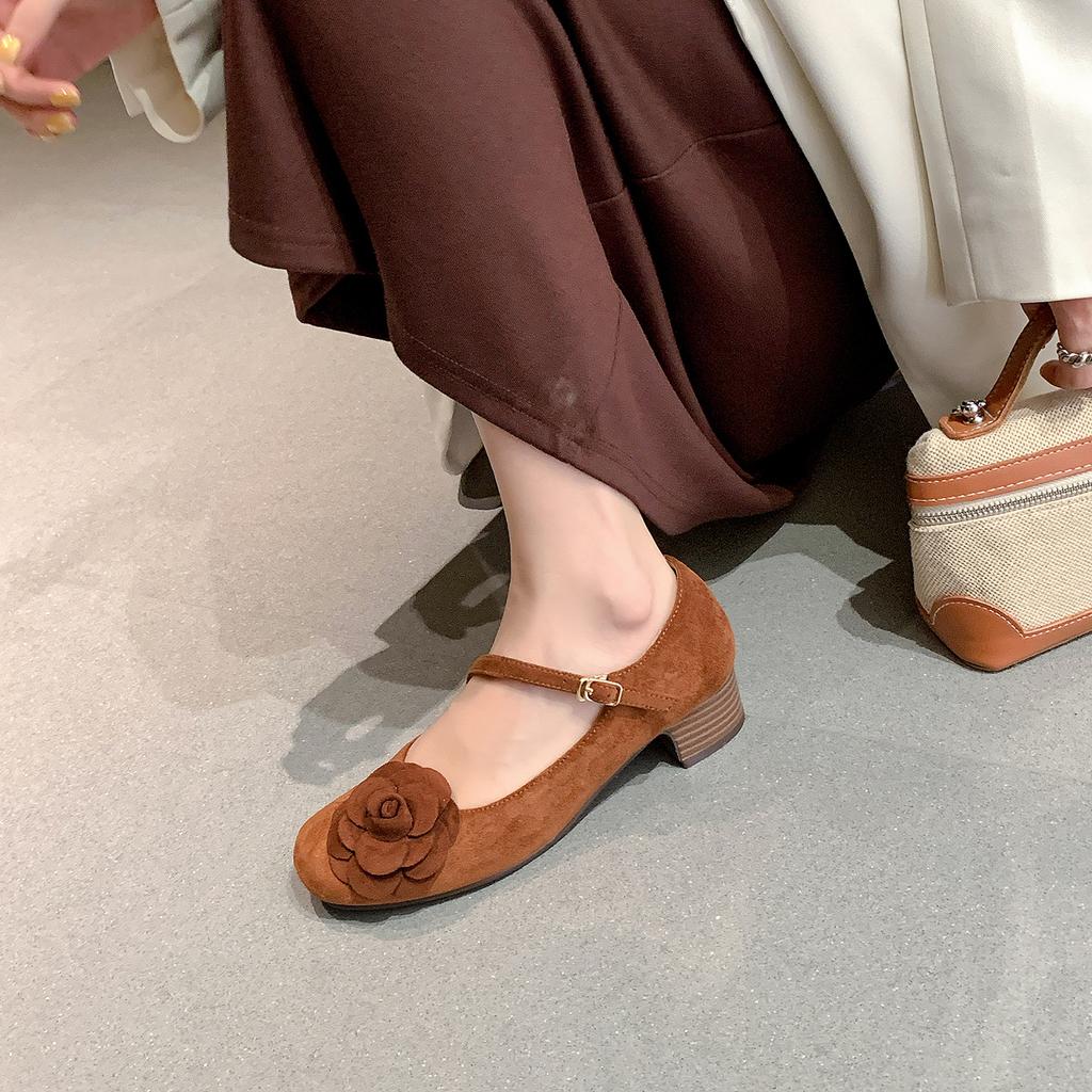Niche Design Fashion Flower Commuter Thick Heel Single Shoes Retro Square Head Shallow Mouth Word with Mary Jane Shoes Women
