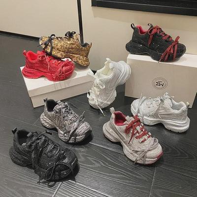 Модные женские туфли 2024 года со стразами Star Dad — стильные повседневные кроссовки на толстой подошве для ношения на открытом воздухе