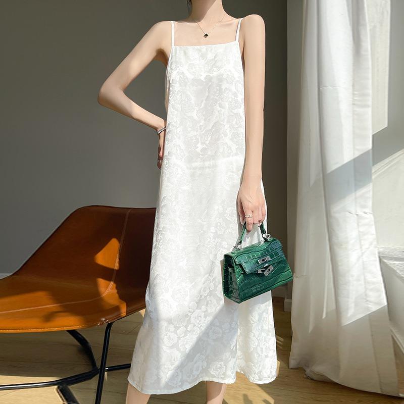 Весна Новое Женское Платье из Ацетатного Сатина с Жакардовым Узором на Воротнике и Бретелях, Без Рукавов, Длинное