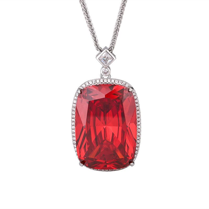 Ювелирные изделия Медное основание с золотым покрытием Имитация сухой розы Квадратная подвеска Ожерелье 20 * 28