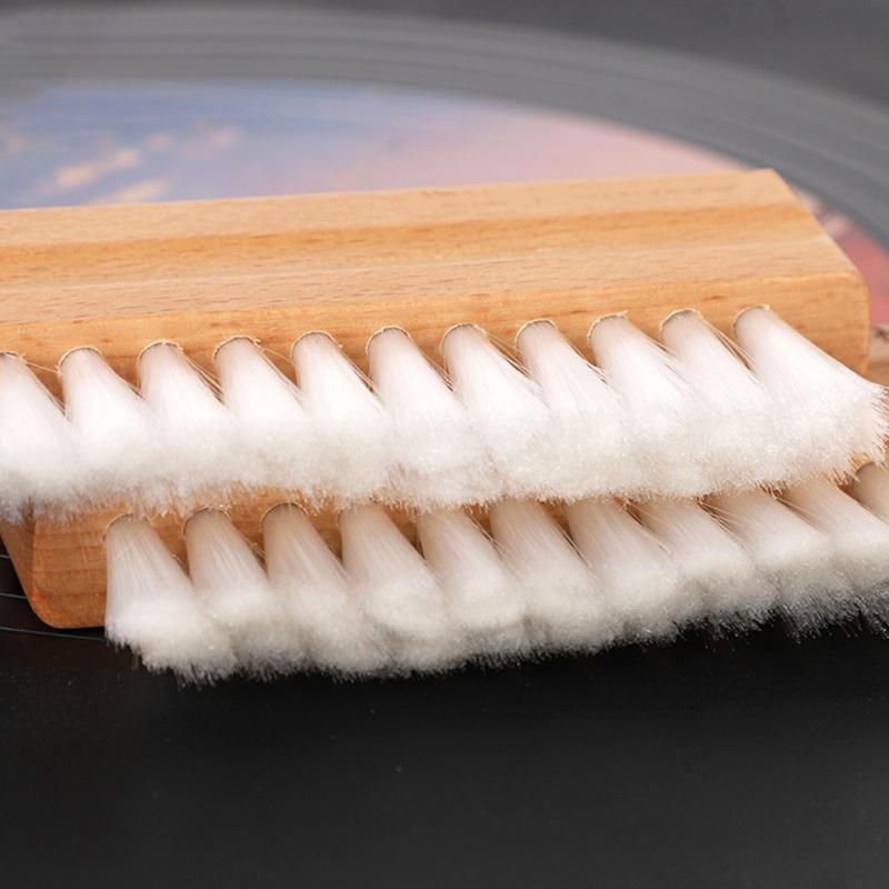 Antistatic Soft Velvets Vinyls Record Cleaner Brush With Beechwood Handle for Audiophiles