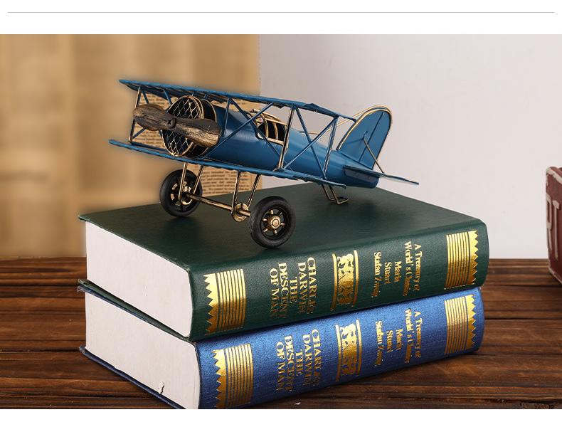 Creative WWII Retro Metal Airplane Model - Office Decoration and Gift