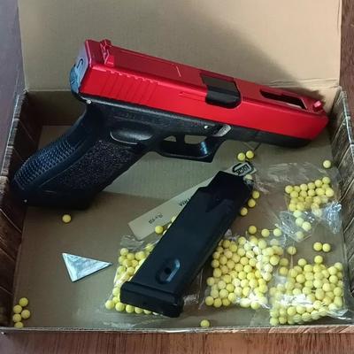 Детский G17 пустой патронник подвесной пулемет игрушечный пистолет быстросъемный ручной мальчик Q1 детский нижний магазин рождественский