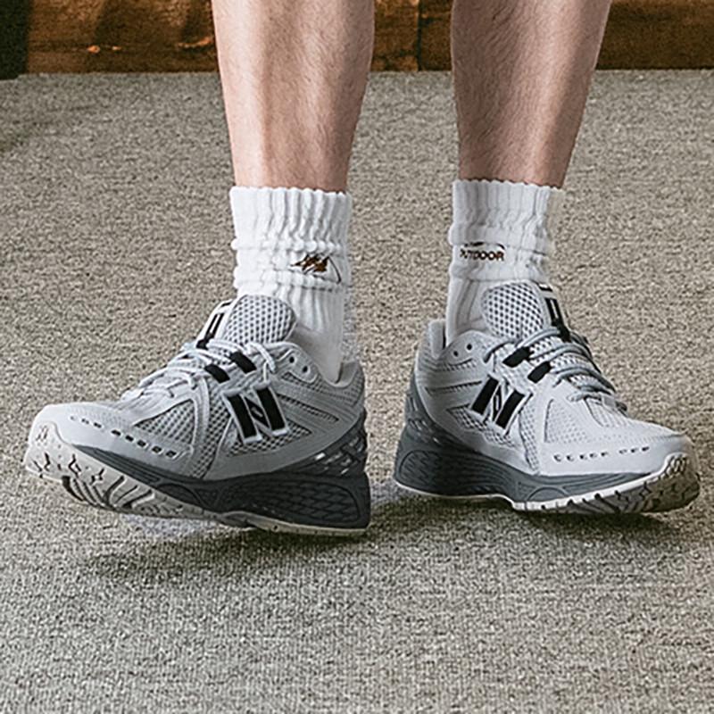 New Balance Кроссовки в ретро-стиле серии 1906R