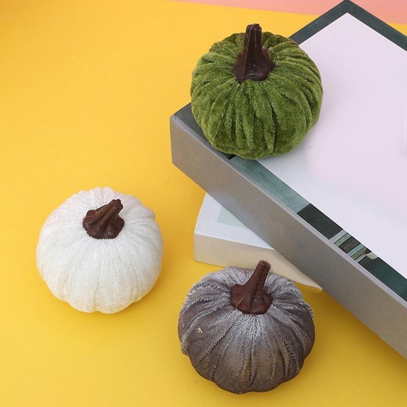 Бархатное тыквенное украшение Осенний фестиваль урожая Домашний офисный дисплей Аксессуары Центральные украшения для обеденного стола