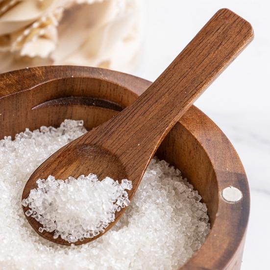 2-слойная солонка и перечница с ложкой, магнитная поворотная крышка, пылезащитная коробка для приправ, вращающийся дизайн, кухонный помощник для сервировки